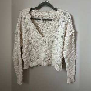 NWOT Free People Cropped Cream Chunky V-Neck Sweater